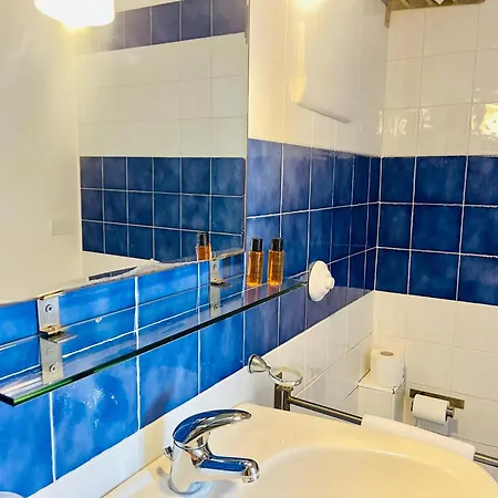 Borgo Camicia In バルチェッローナ・ポッツォ・ディ・ゴット