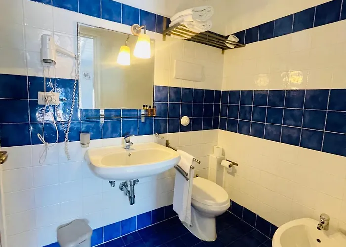 Borgo Camicia In 4* Barcellona-Pozzo di Gotto