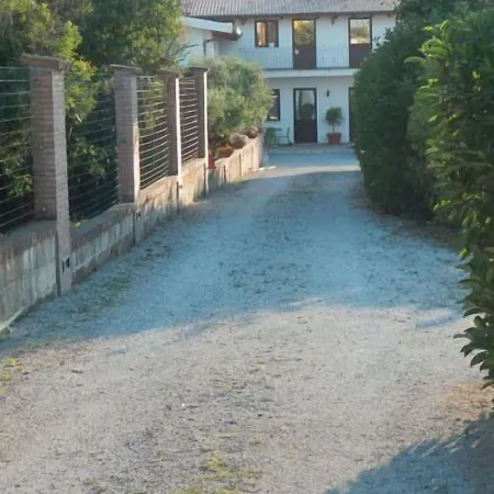 Borgo Camicia In 4* Barcellona-Pozzo di Gotto