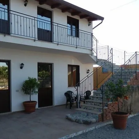 Bed & Breakfast Borgo Camicia In 4*