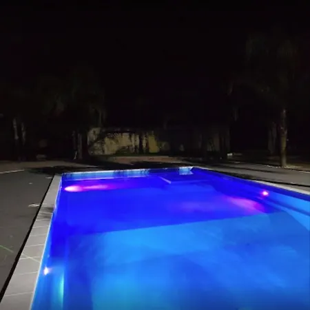 Borgo Camicia In 4* Barcellona-Pozzo di Gotto